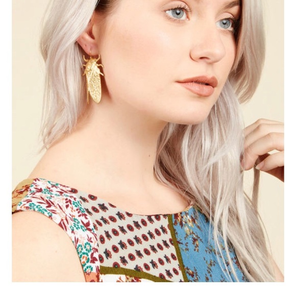 LAST ONE! Modcloth Magicicada earrings insect bugs - Picture 2 of 6
